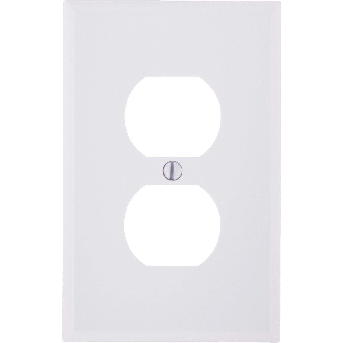 Picture of Leviton Mid-Way Outlet Wall Plate