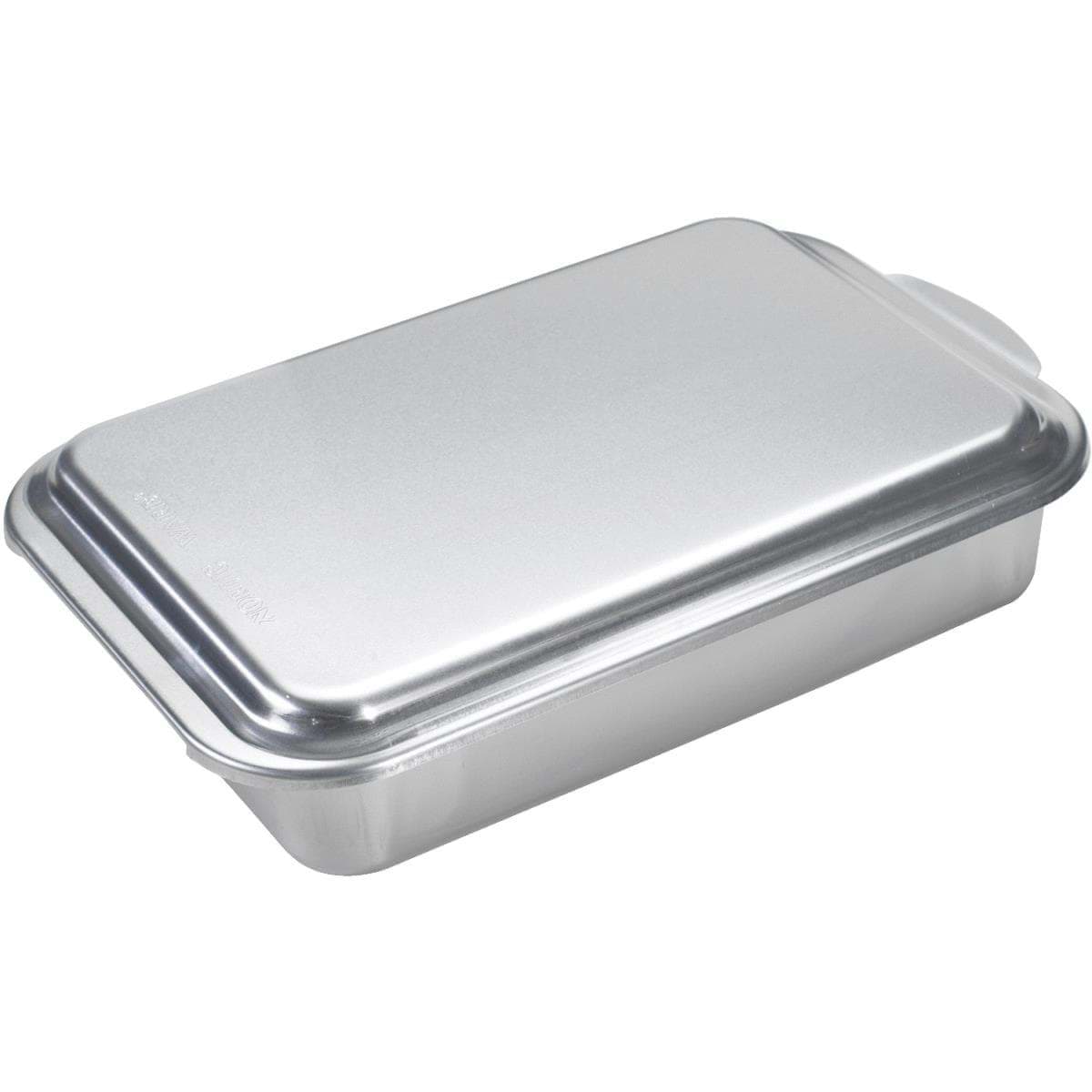 Picture of NordicWare Aluminum Cake Pan With Lid