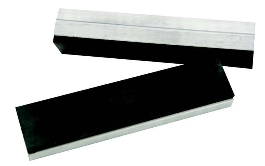 Picture of R-4, Rubber Face Jaw Cap, 4" Jaw Width